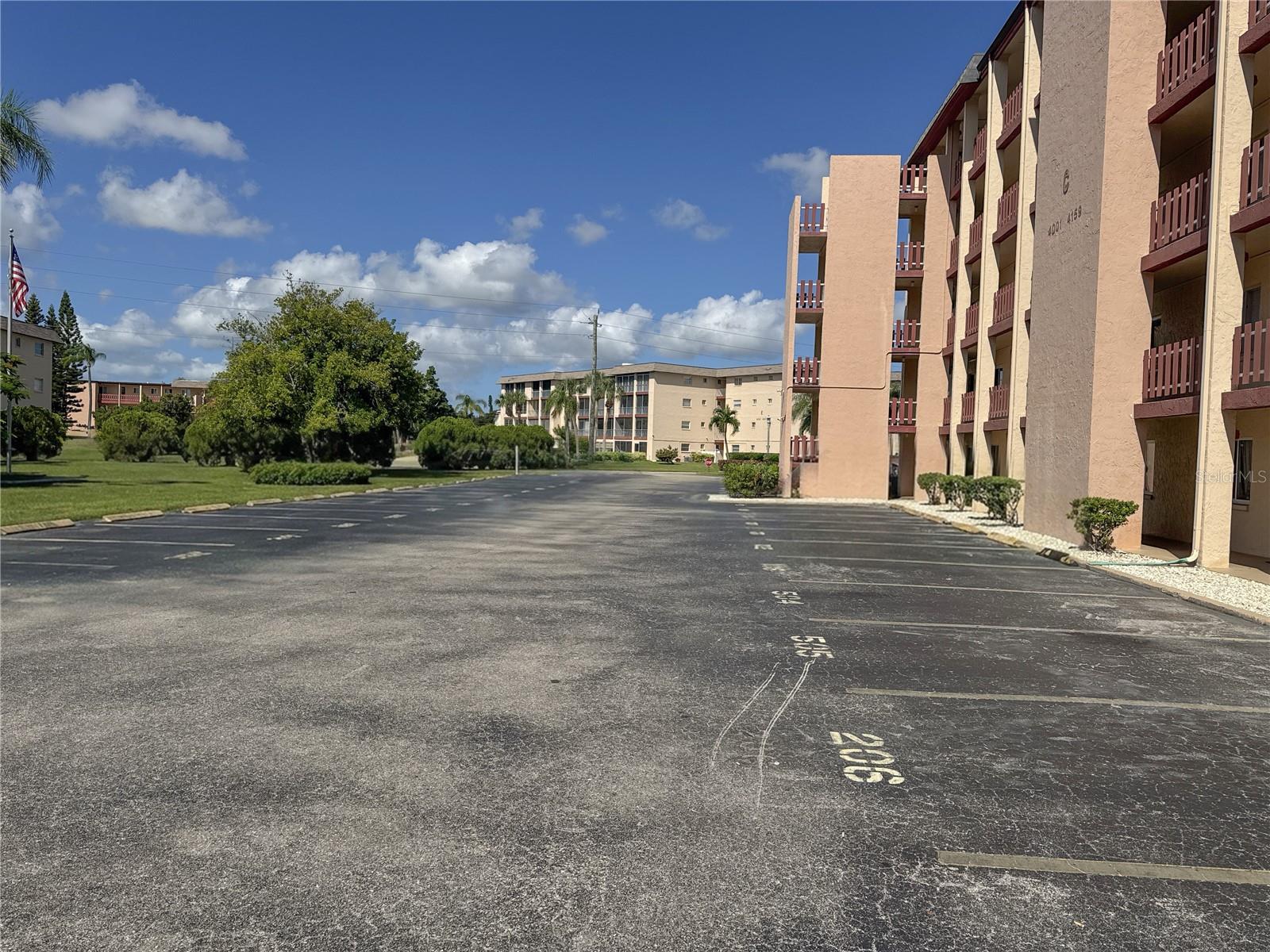 4085 LAKE BAYSHORE DR #C311 — photo 3