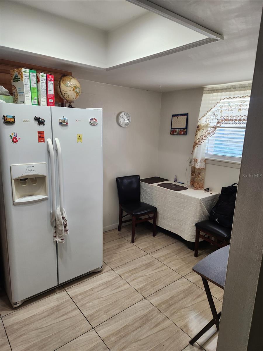 6308 NEWTOWN CIR #B2 — photo 3