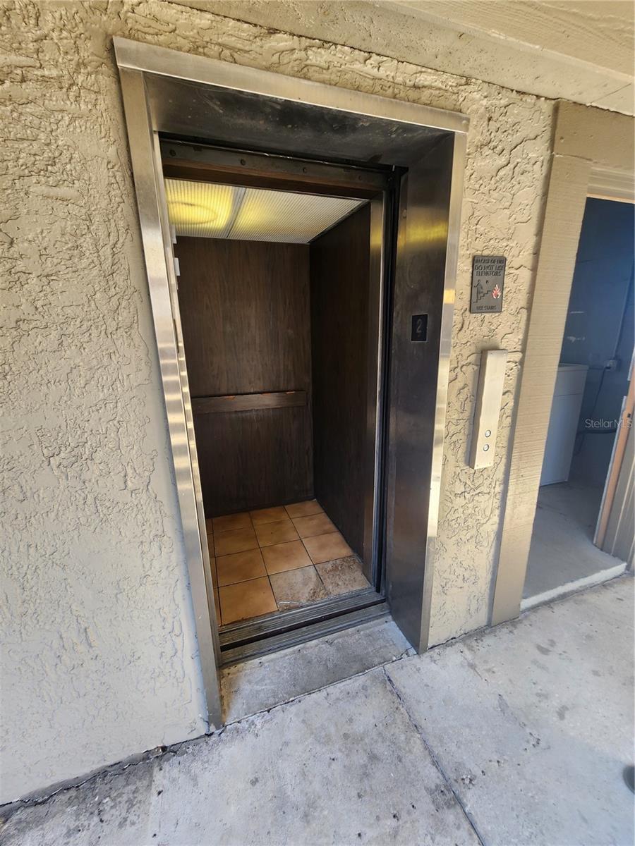 6308 NEWTOWN CIR #B2 — photo 32