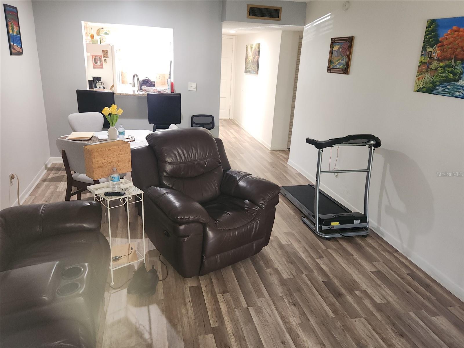 6308 NEWTOWN CIR #B2 — photo 7
