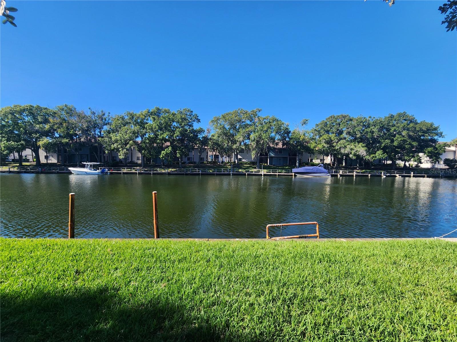 6308 NEWTOWN CIR #B2 — photo 37