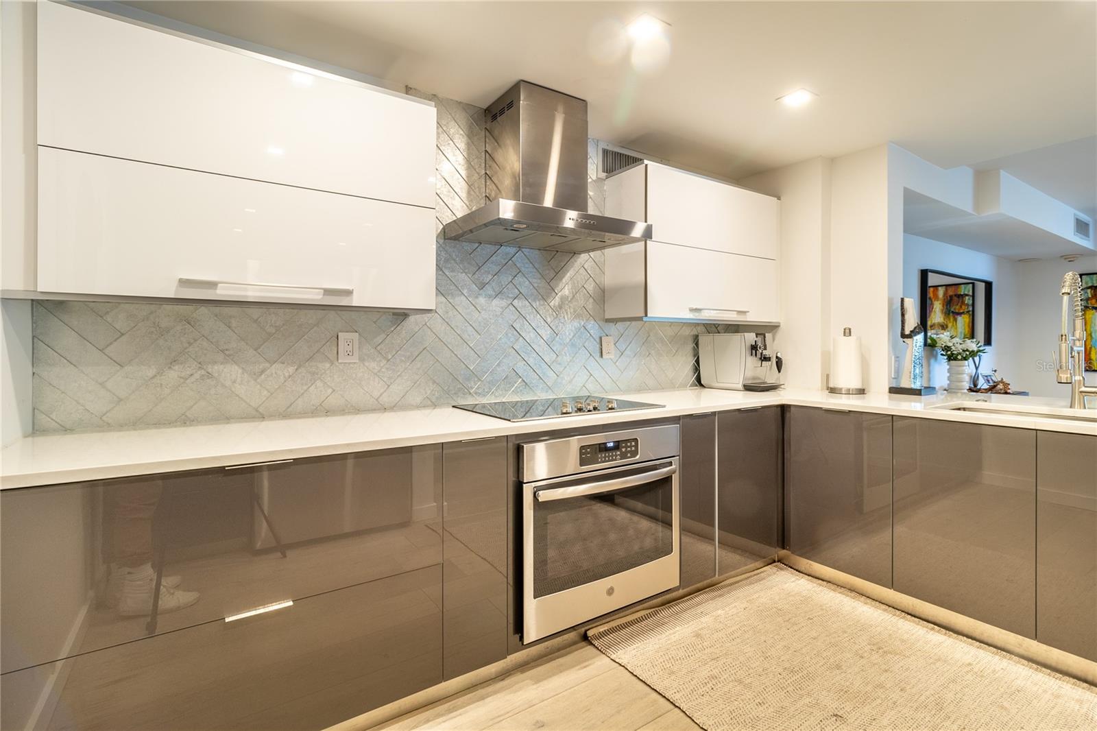2611 BAYSHORE BLVD #205 — photo 3