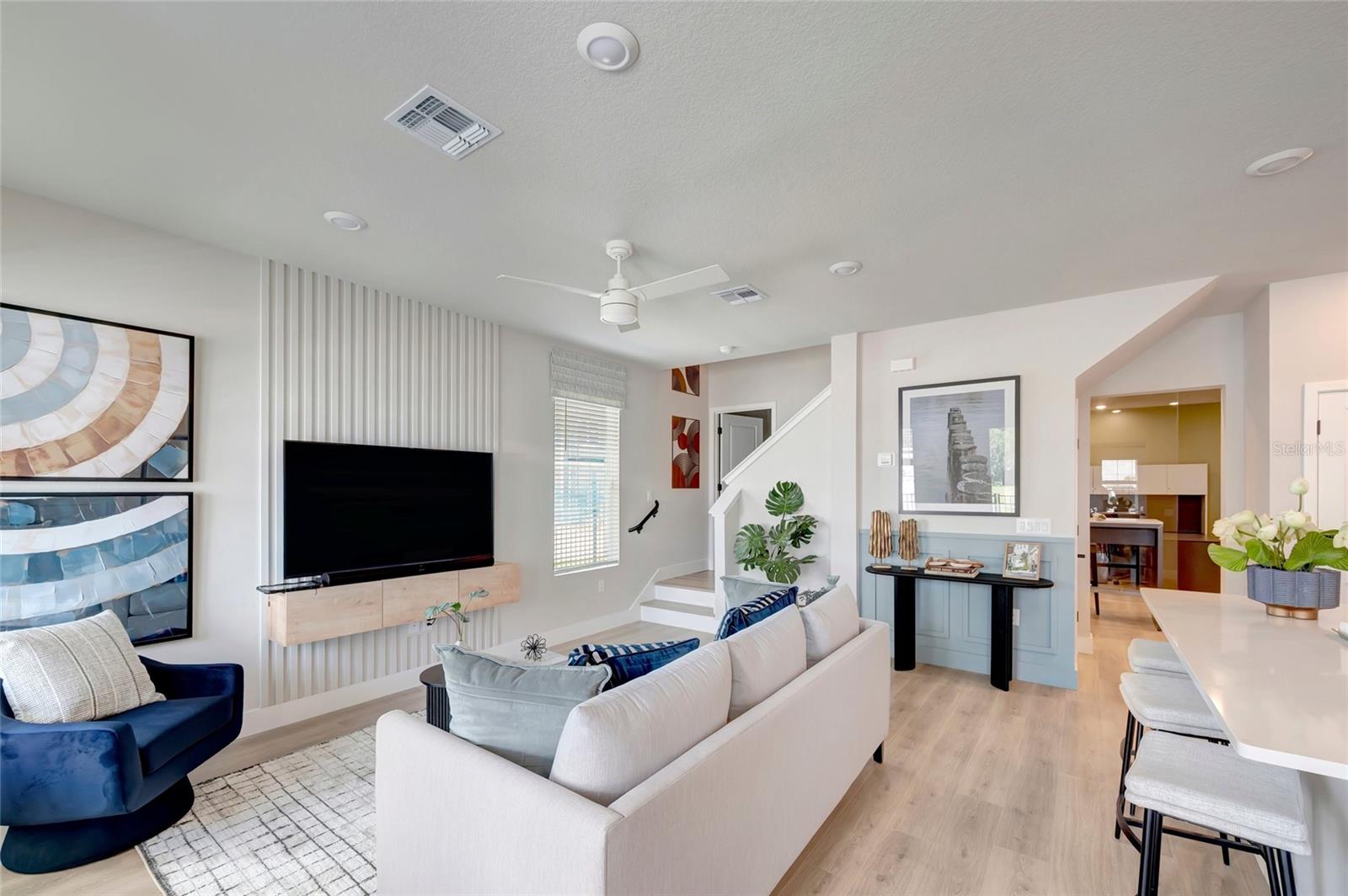 3551 CASPIAN CHERVIL ST — photo 8