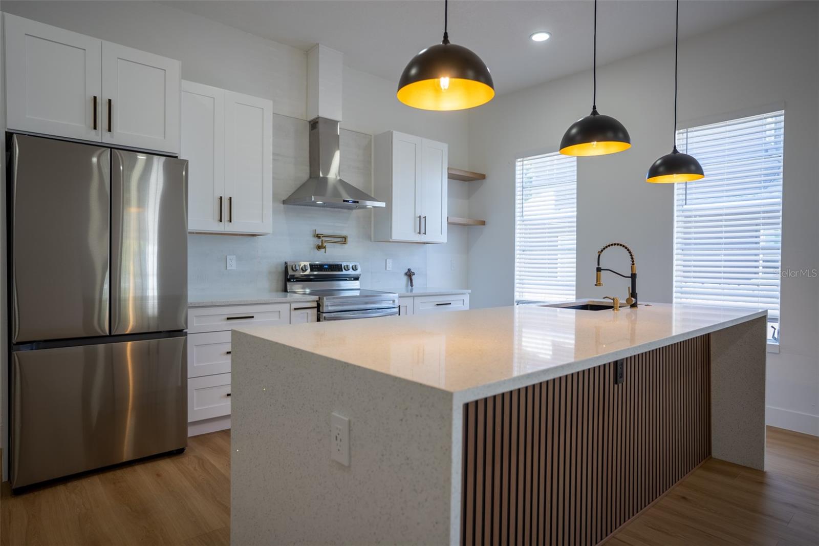 1209 E 18TH AVE — photo 15