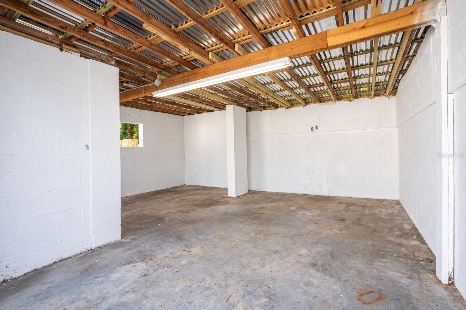 1209 E 18TH AVE — photo 45