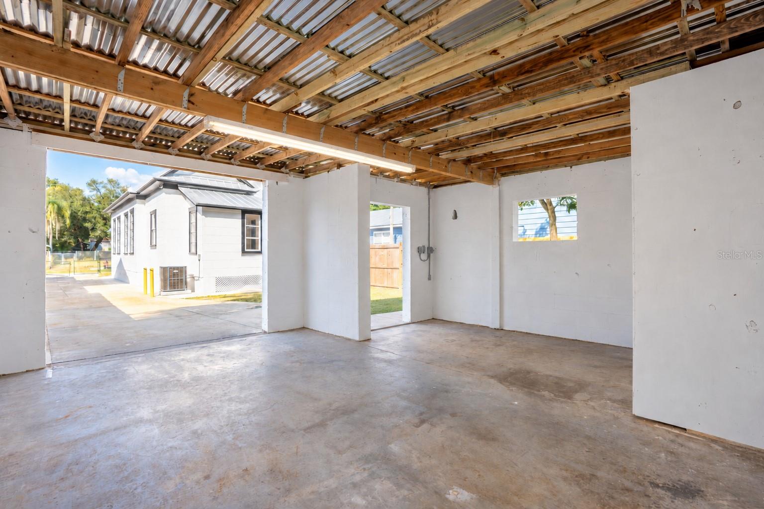 1209 E 18TH AVE — photo 47