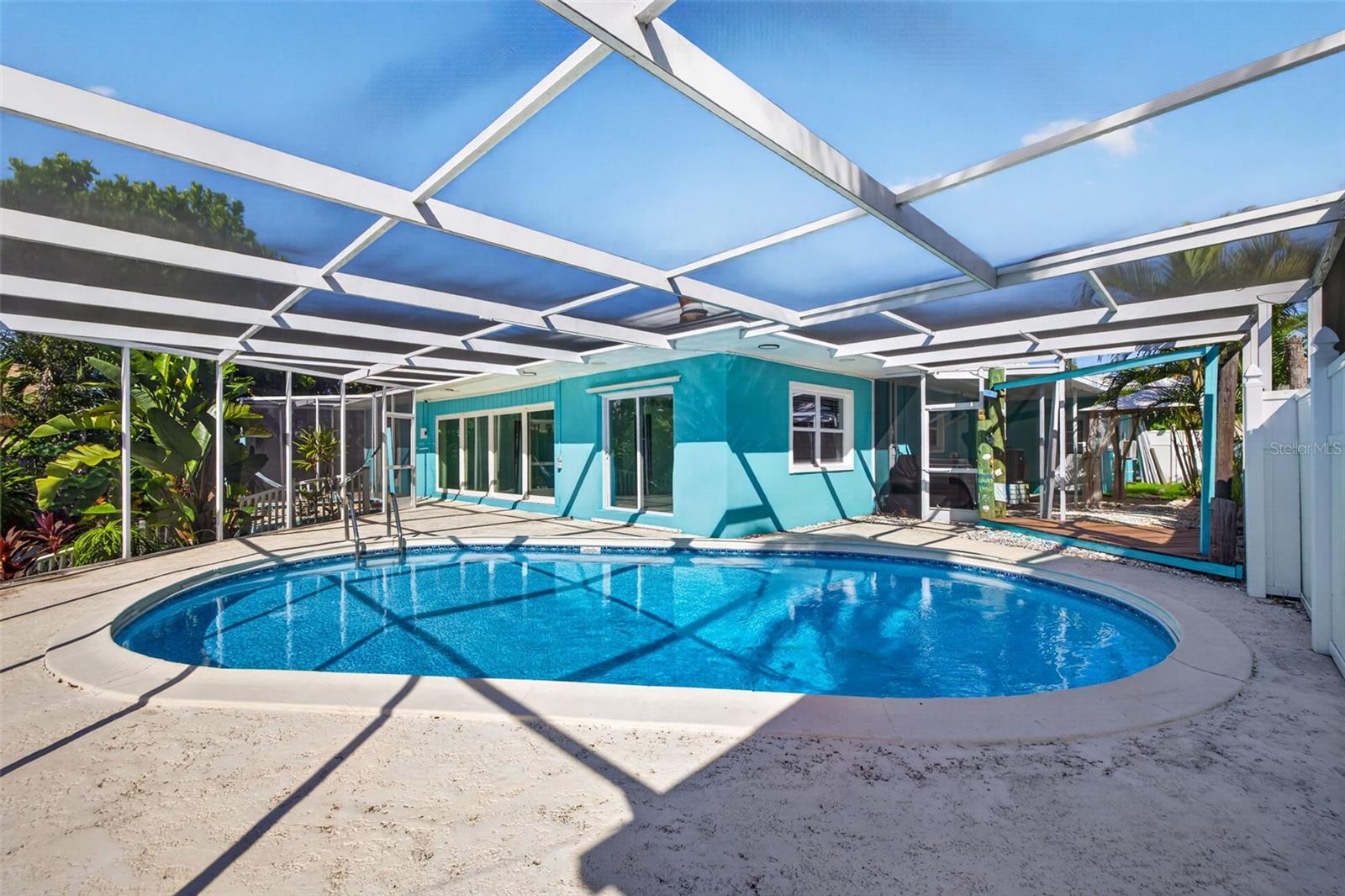 4643 BAY CREST DR — photo 38