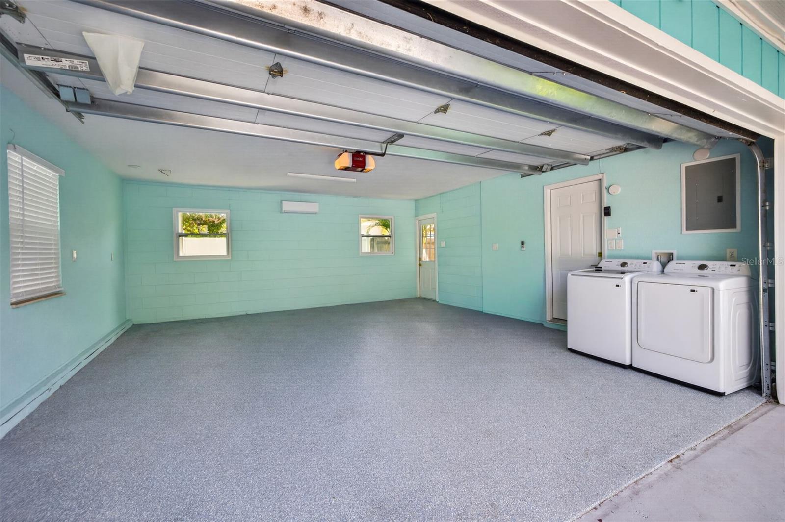 4643 BAY CREST DR — photo 33