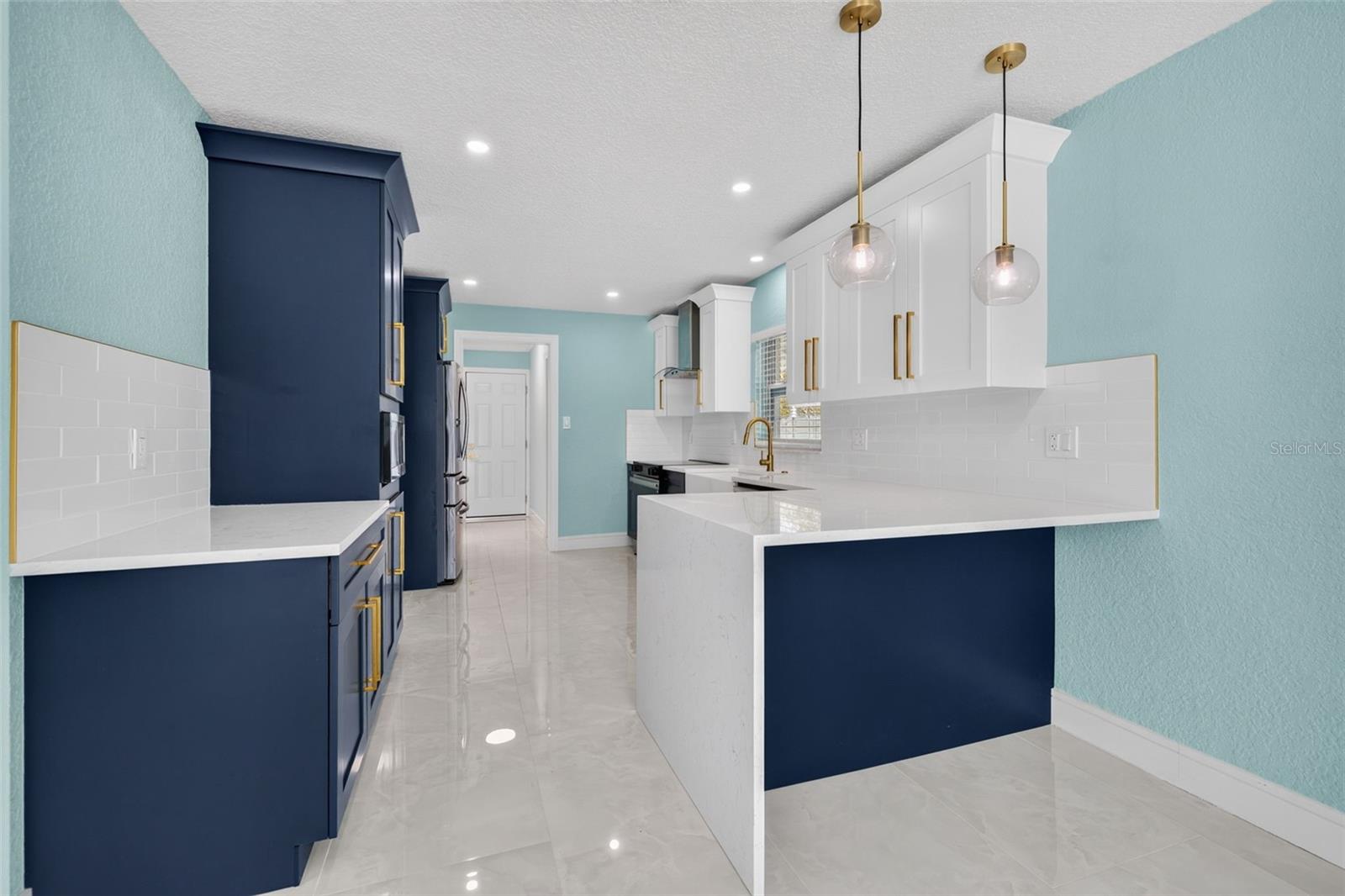 4643 BAY CREST DR — photo 24