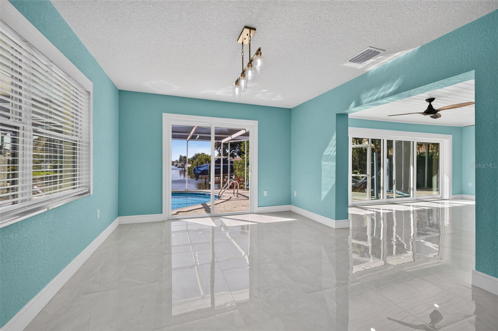 4643 BAY CREST DR — photo 13