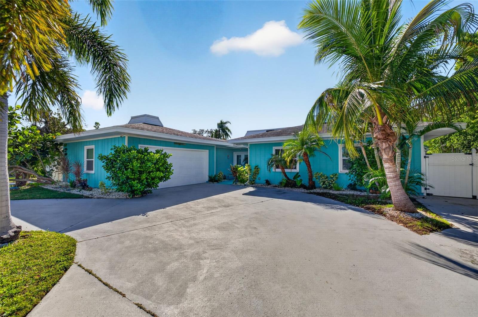 4643 BAY CREST DR — photo 5