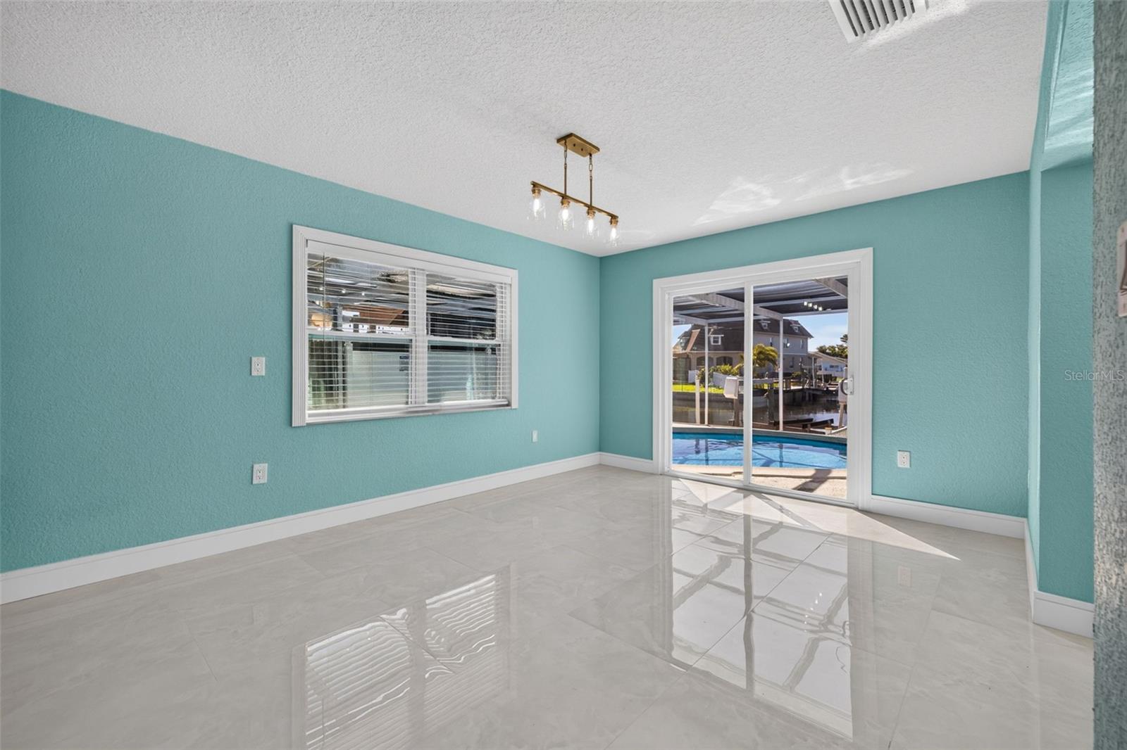 4643 BAY CREST DR — photo 15