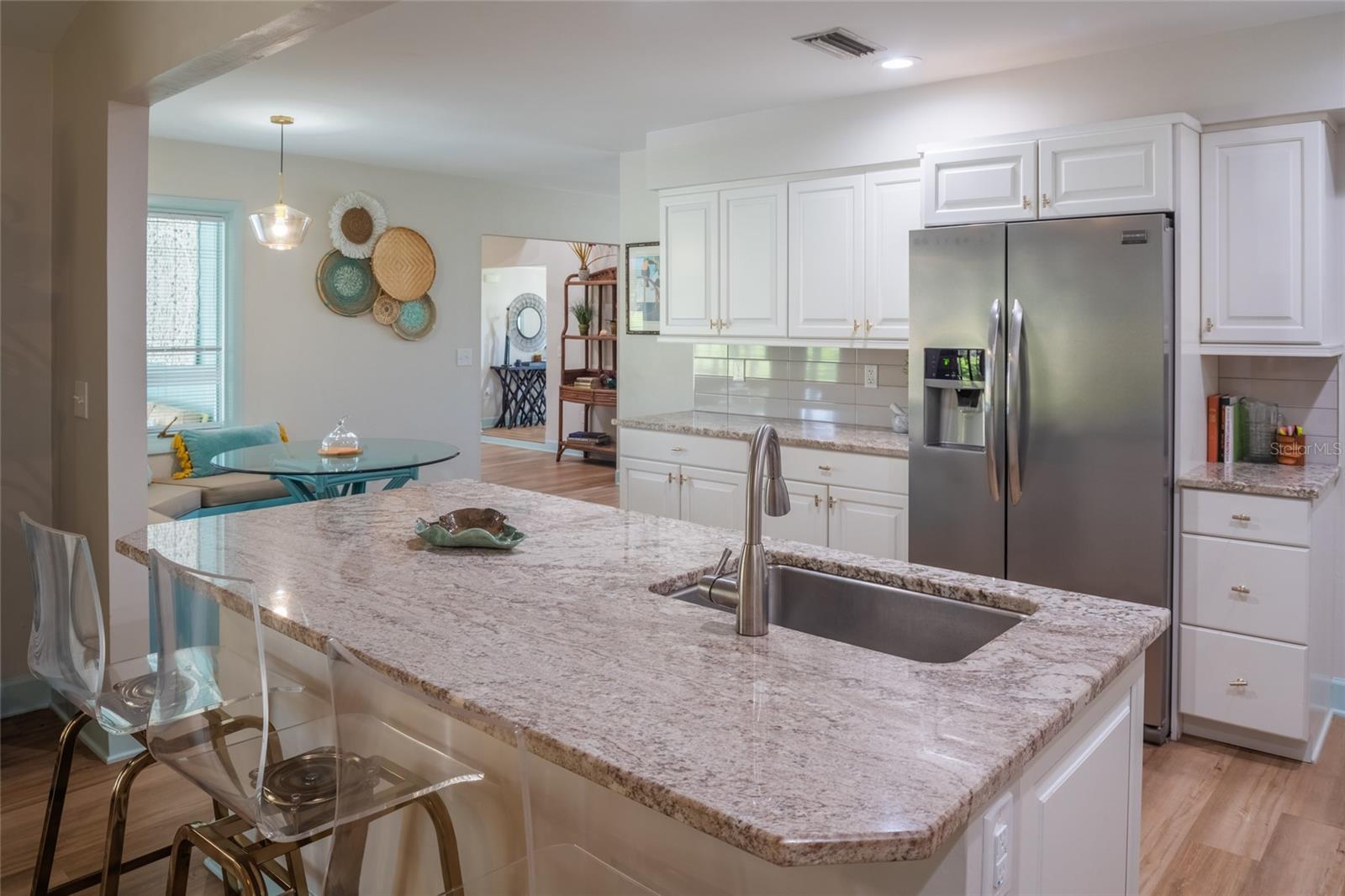 5005 CANTERBURY DR — photo 17