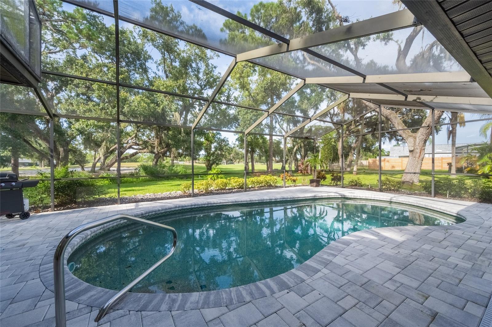 5005 CANTERBURY DR — photo 3