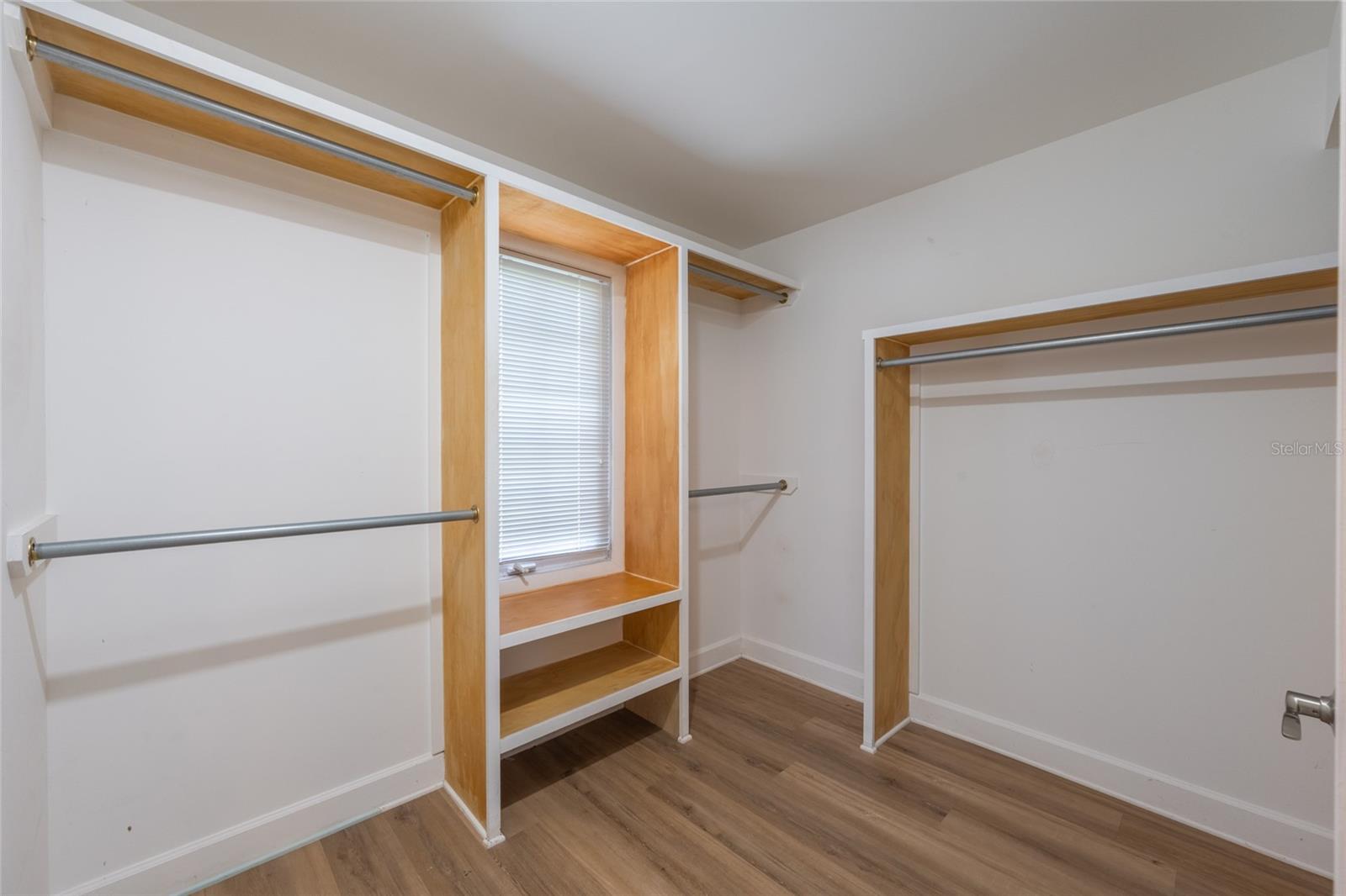 5005 CANTERBURY DR — photo 37