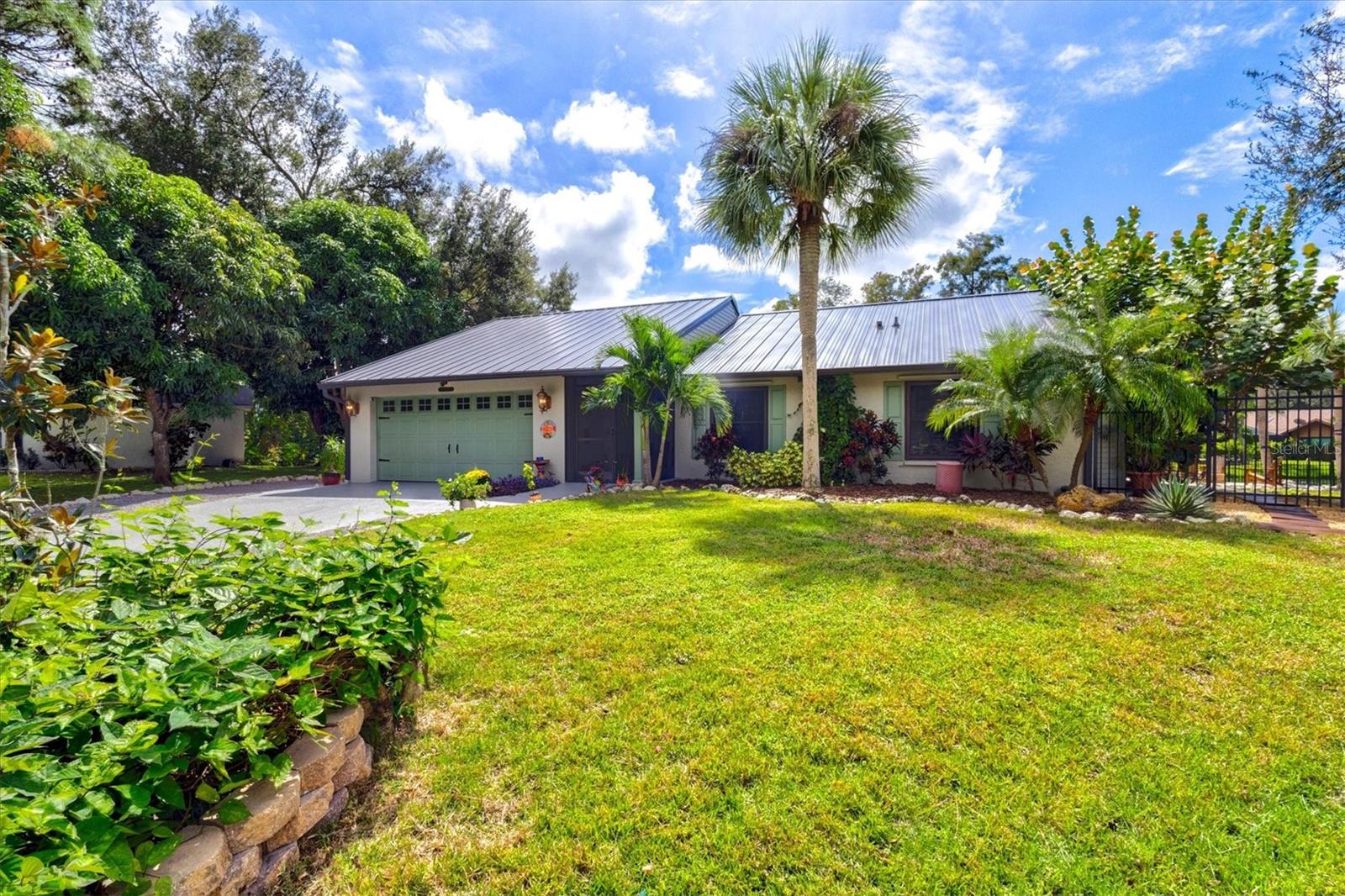 4250 KING RICHARD LN — photo 4