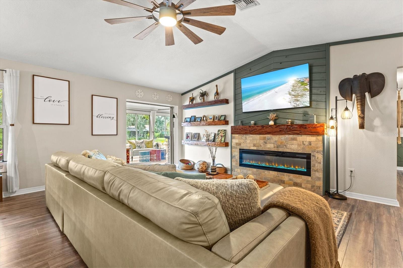 4250 KING RICHARD LN — photo 16