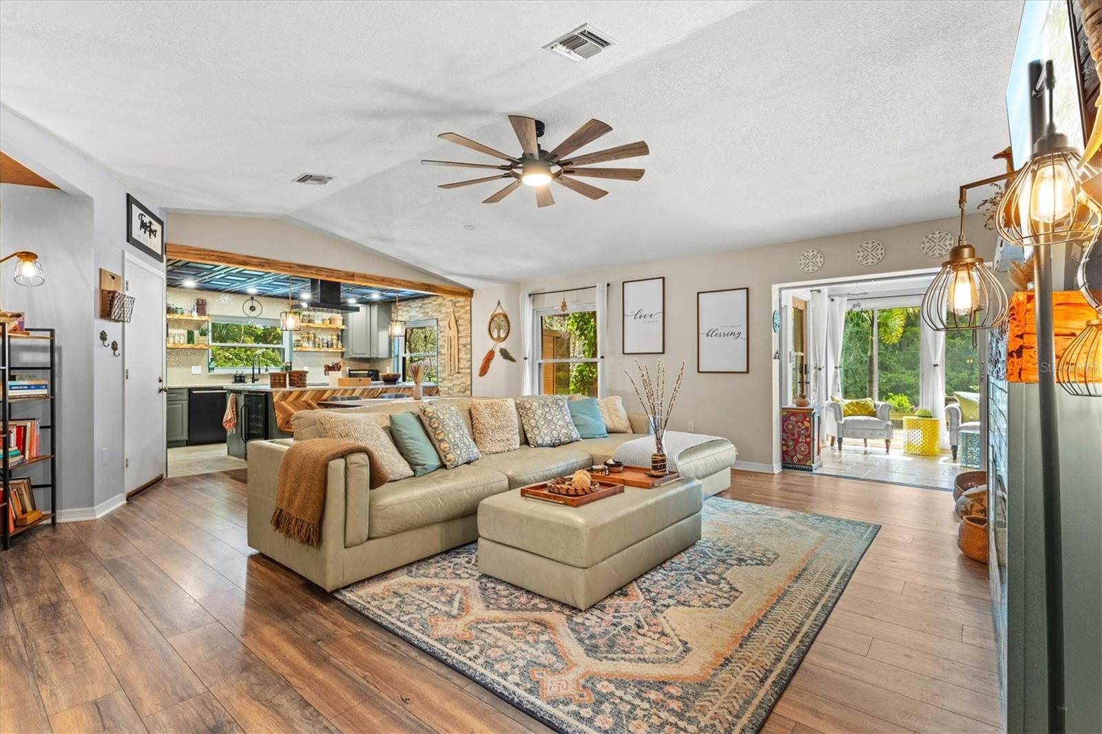 4250 KING RICHARD LN — photo 13