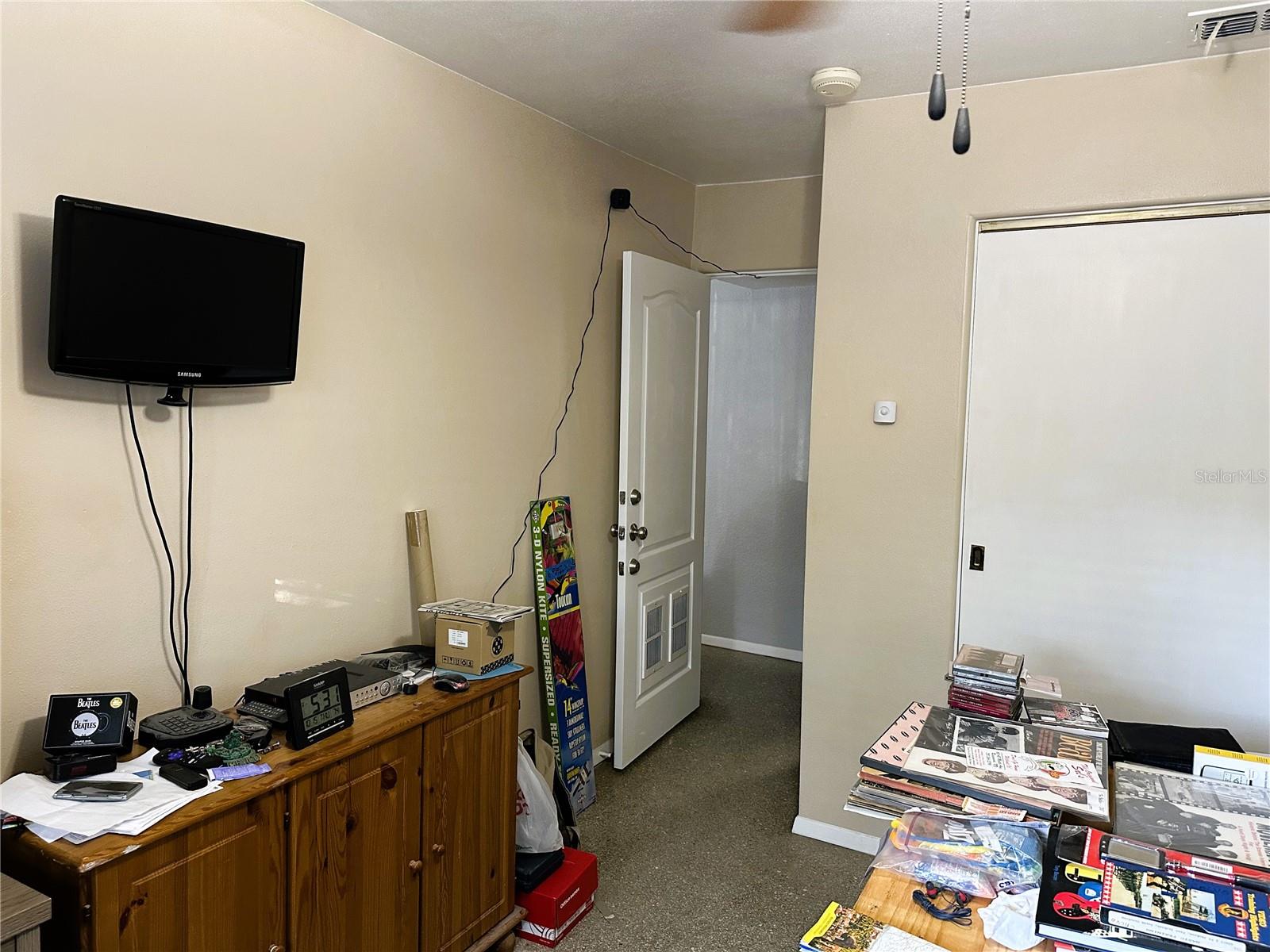 4617 N CLARK AVE — photo 25
