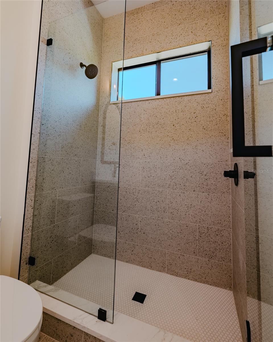 306 N EXCELDA AVE — photo 20