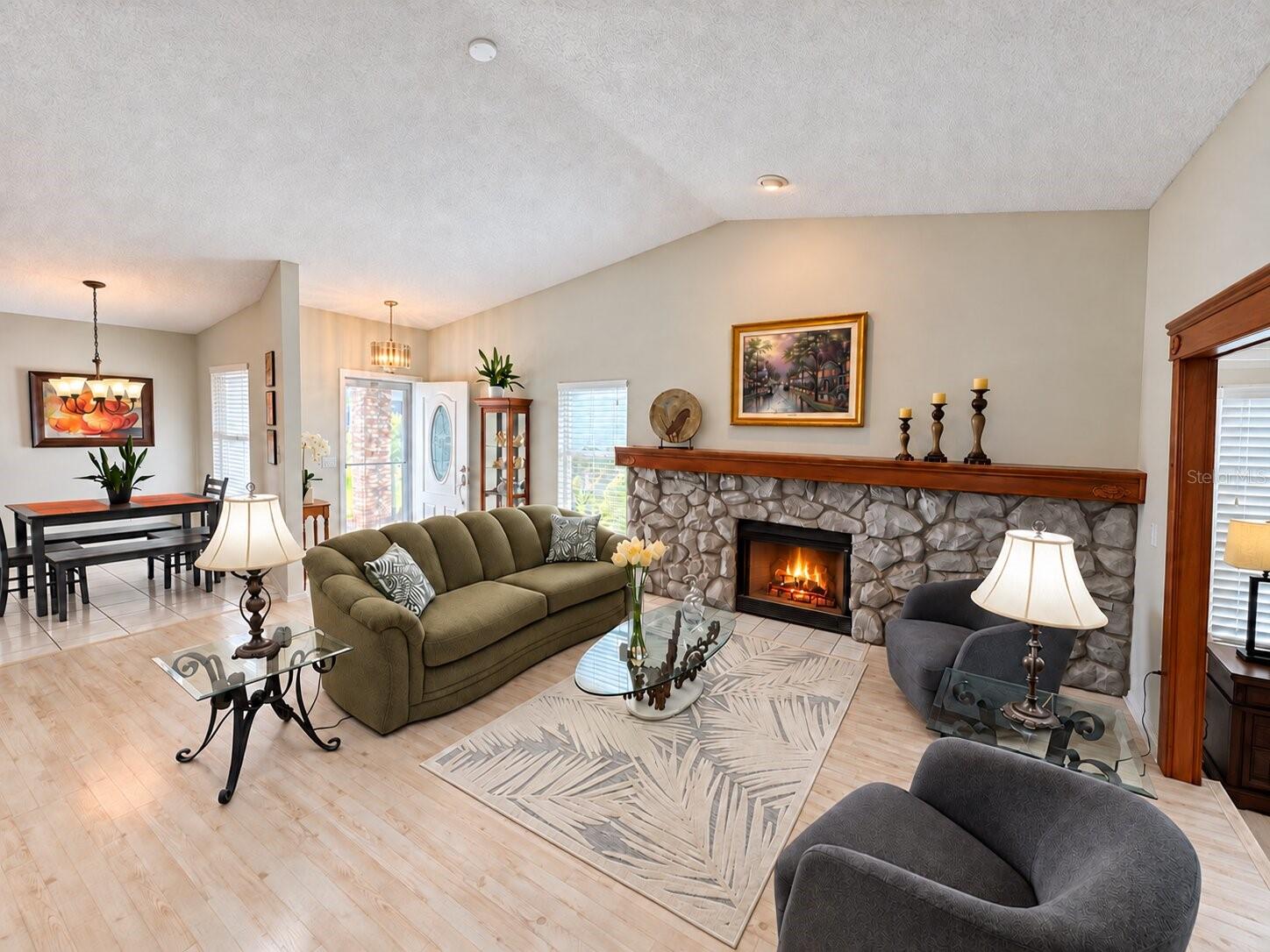5808 GARDEN LAKES FERN — photo 4