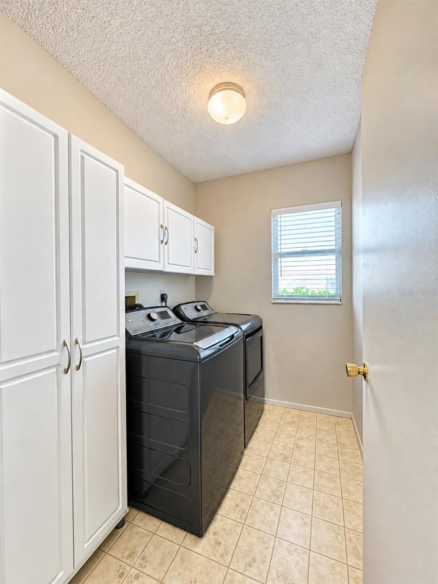 5808 GARDEN LAKES FERN — photo 16