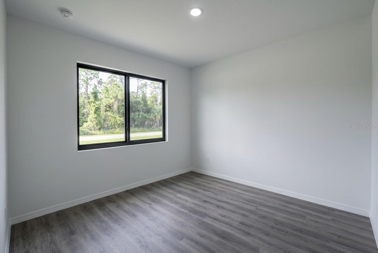 6531 DALEWOOD CIR — photo 9