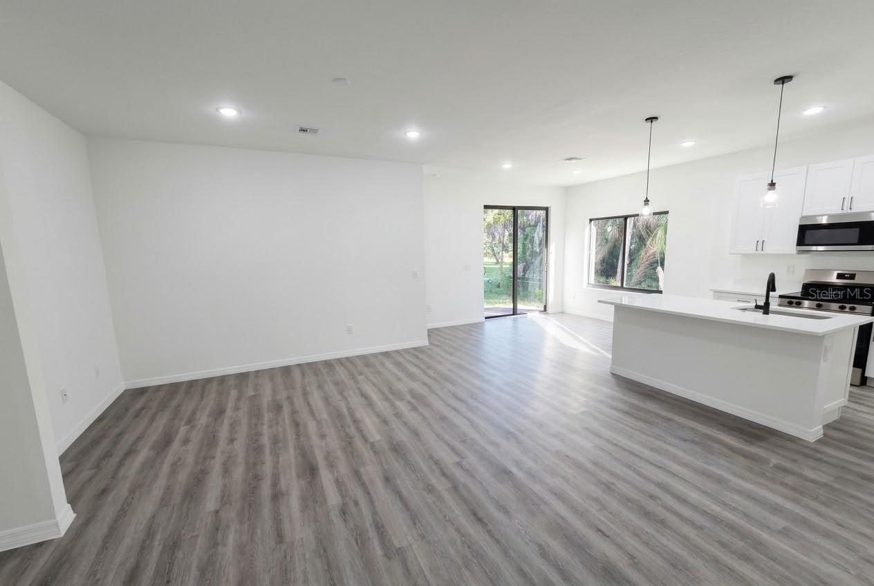 6531 DALEWOOD CIR — photo 5