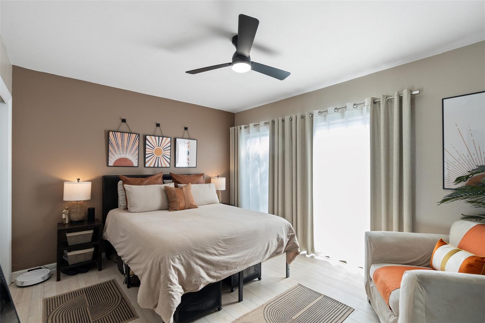 860 S VILLAGE DR N #105 — photo 23