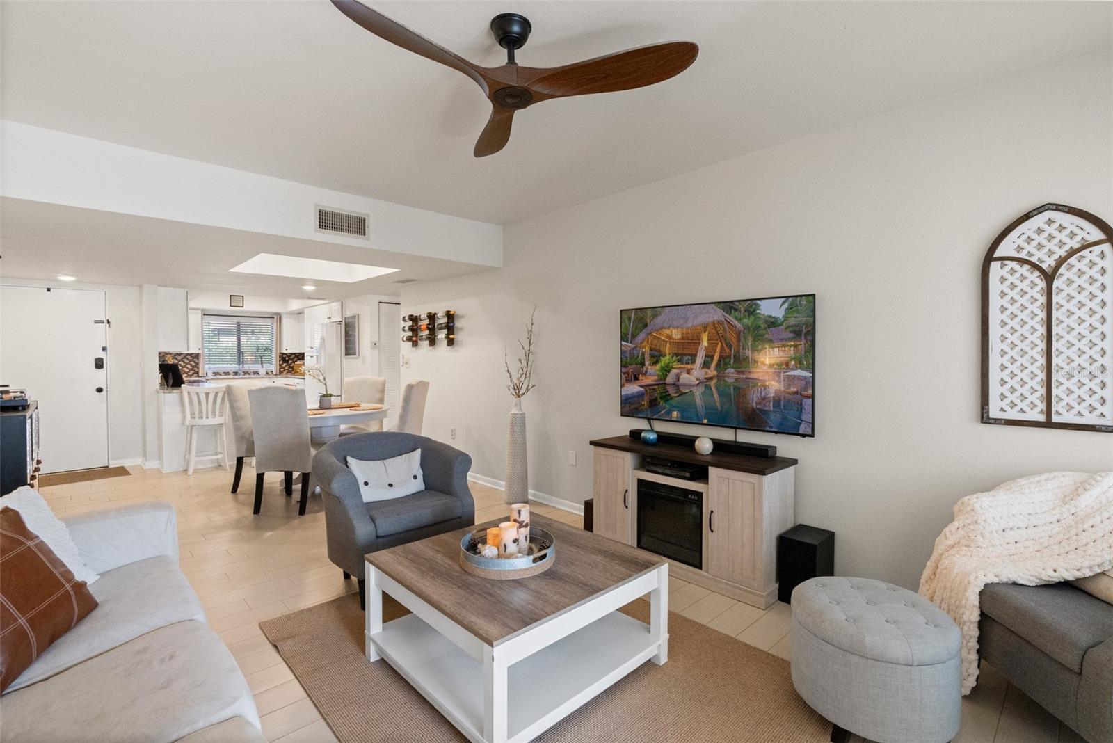 860 S VILLAGE DR N #105 — photo 12
