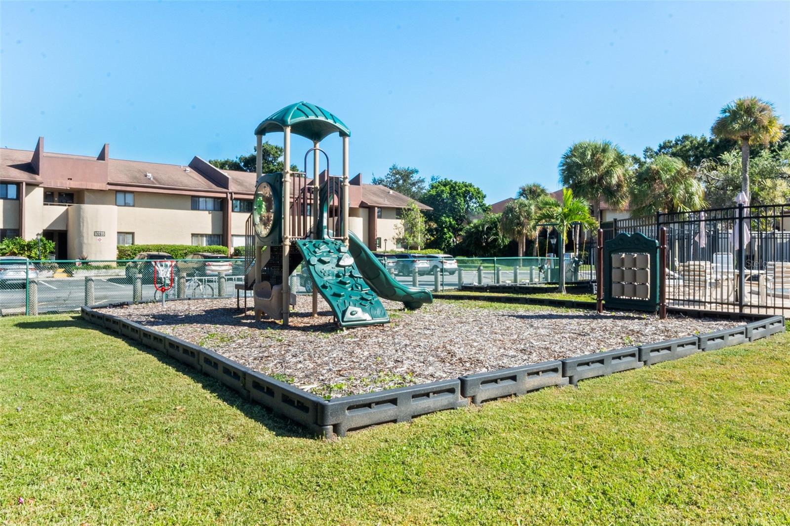 860 S VILLAGE DR N #105 — photo 42