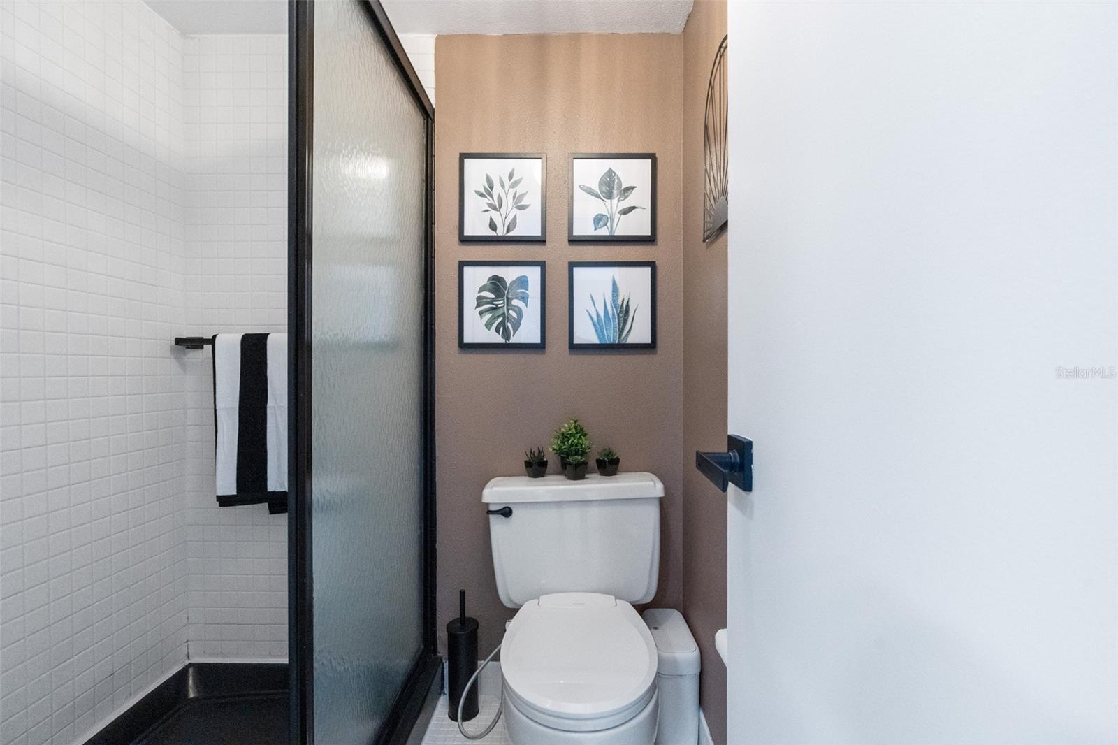 860 S VILLAGE DR N #105 — photo 30