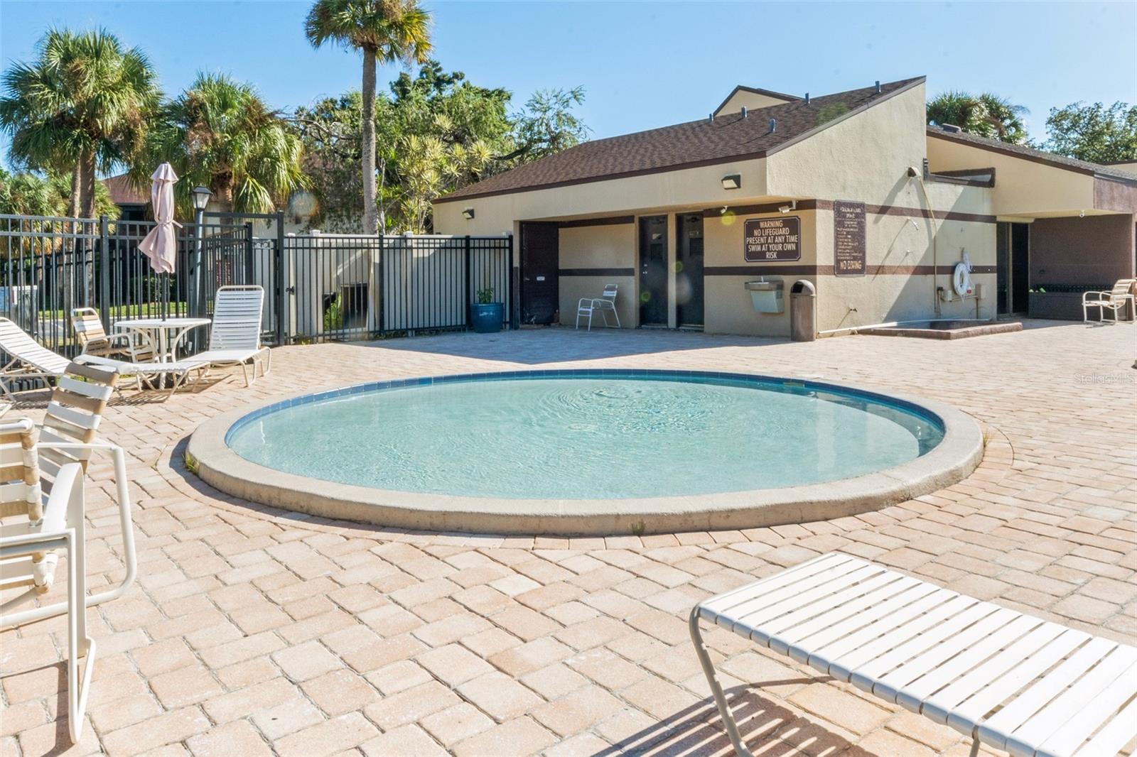 860 S VILLAGE DR N #105 — photo 40