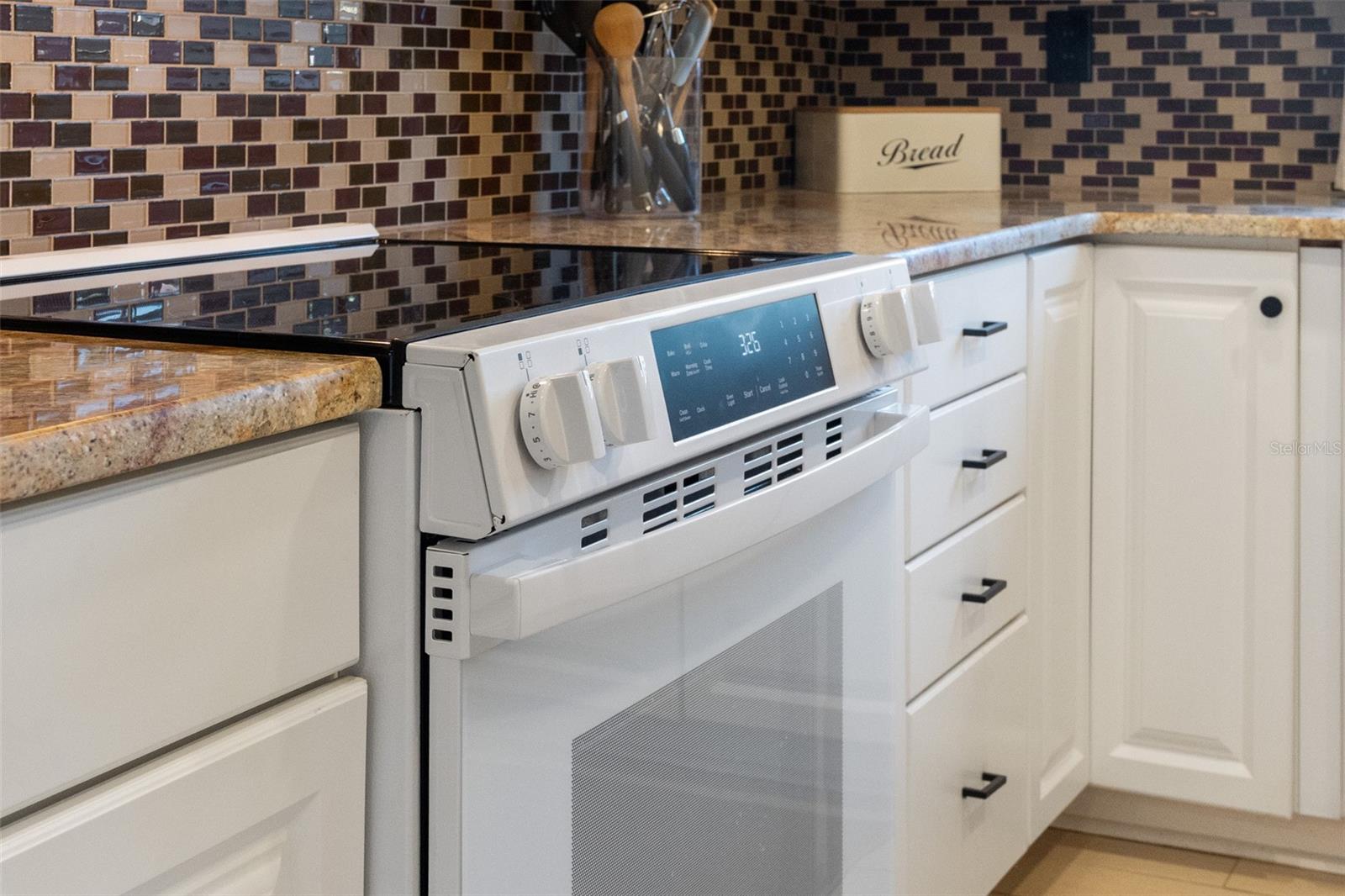 860 S VILLAGE DR N #105 — photo 8