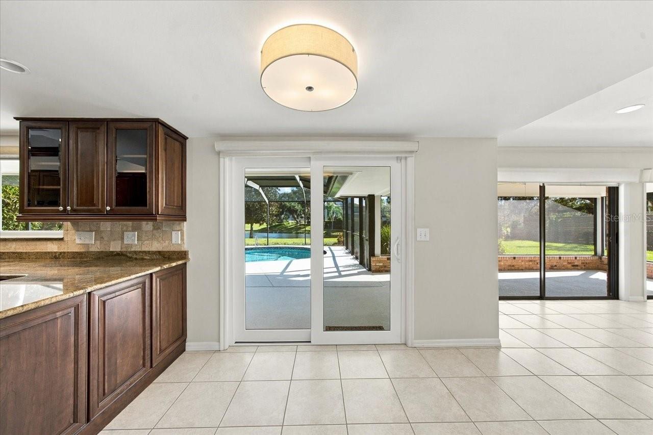 4110 CARROLLWOOD VILLAGE DR — photo 21