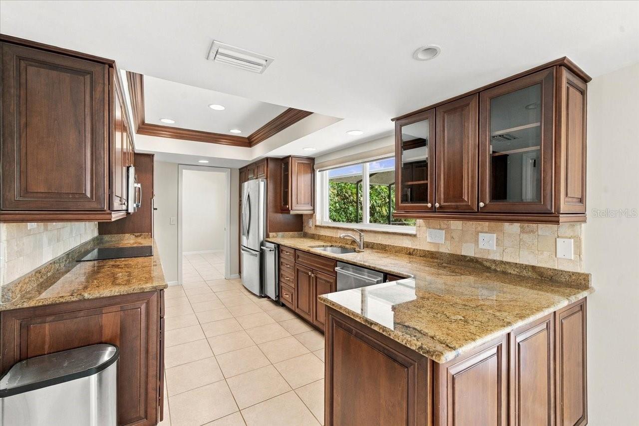 4110 CARROLLWOOD VILLAGE DR — photo 16
