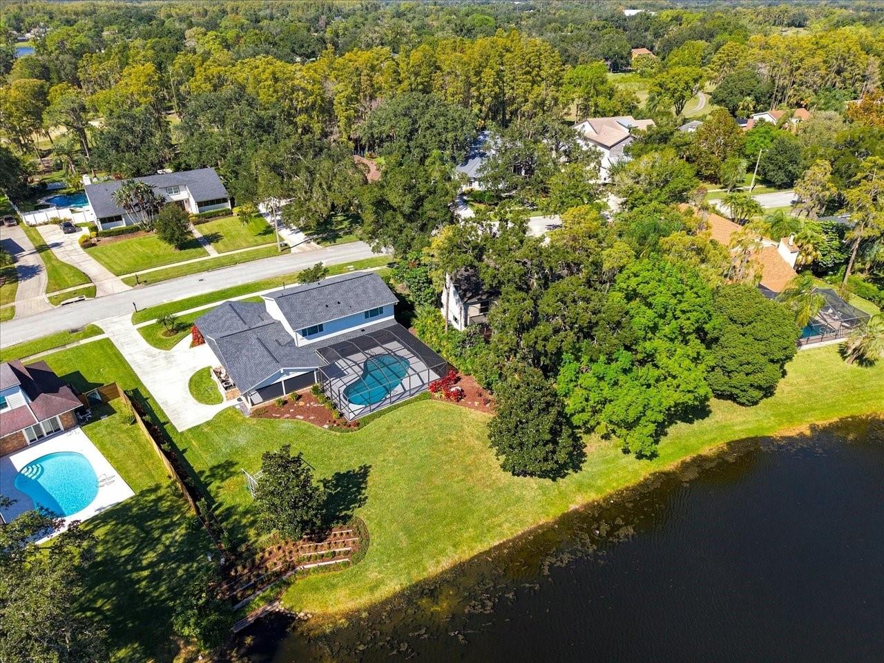 4110 CARROLLWOOD VILLAGE DR — photo 2