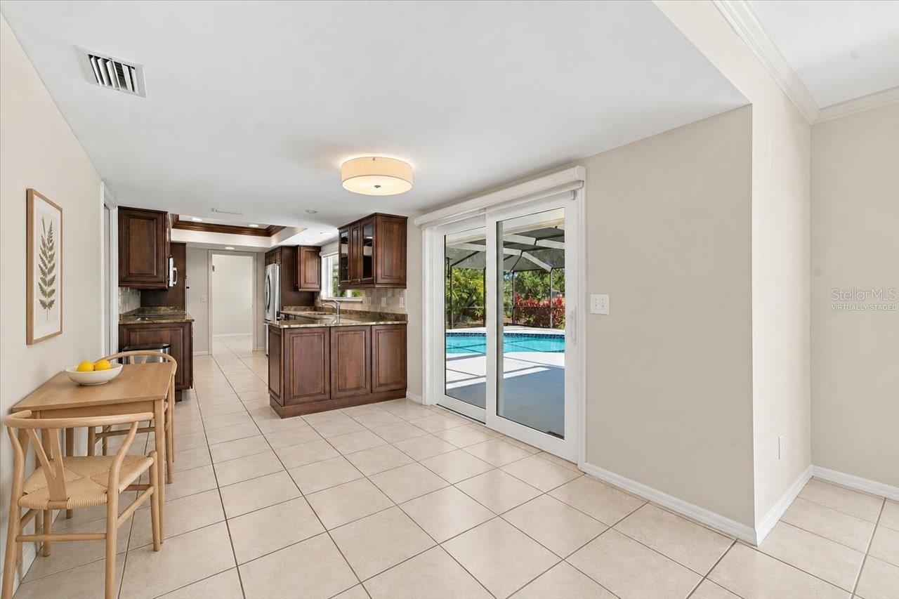 4110 CARROLLWOOD VILLAGE DR — photo 23