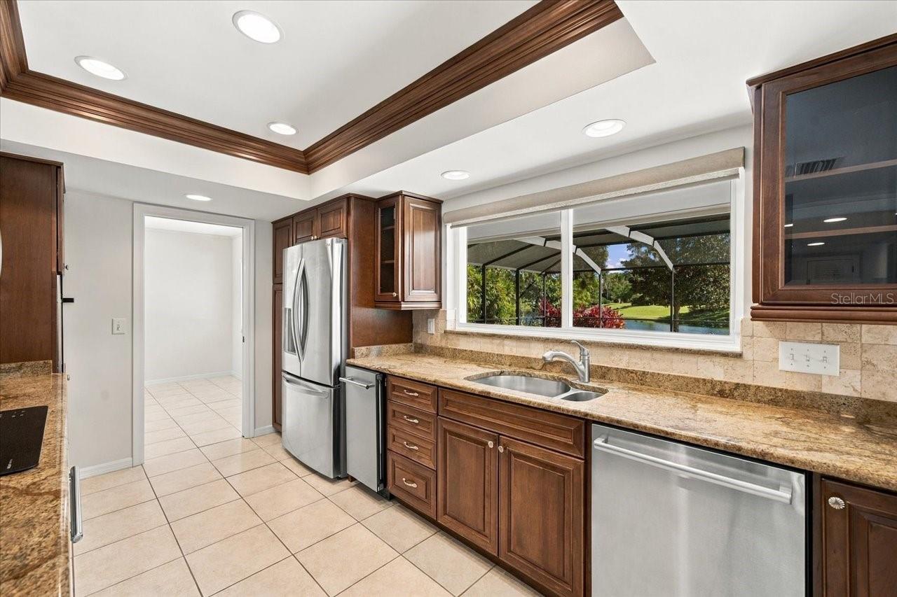 4110 CARROLLWOOD VILLAGE DR — photo 17