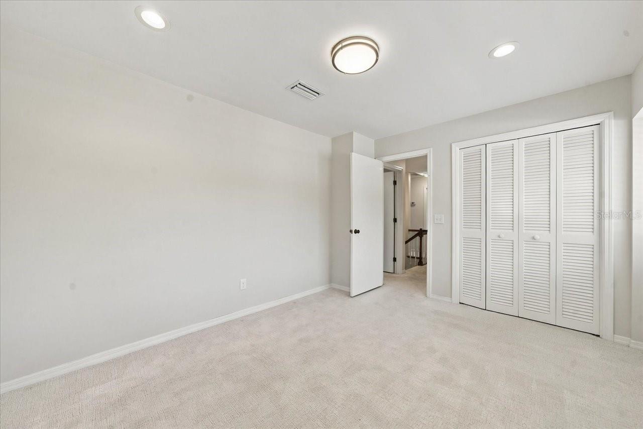 4110 CARROLLWOOD VILLAGE DR — photo 37