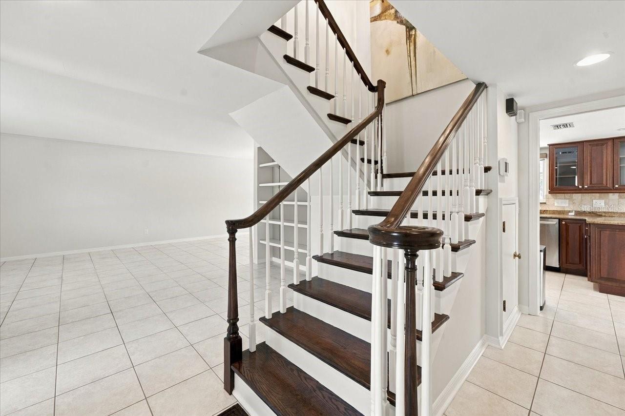 4110 CARROLLWOOD VILLAGE DR — photo 9