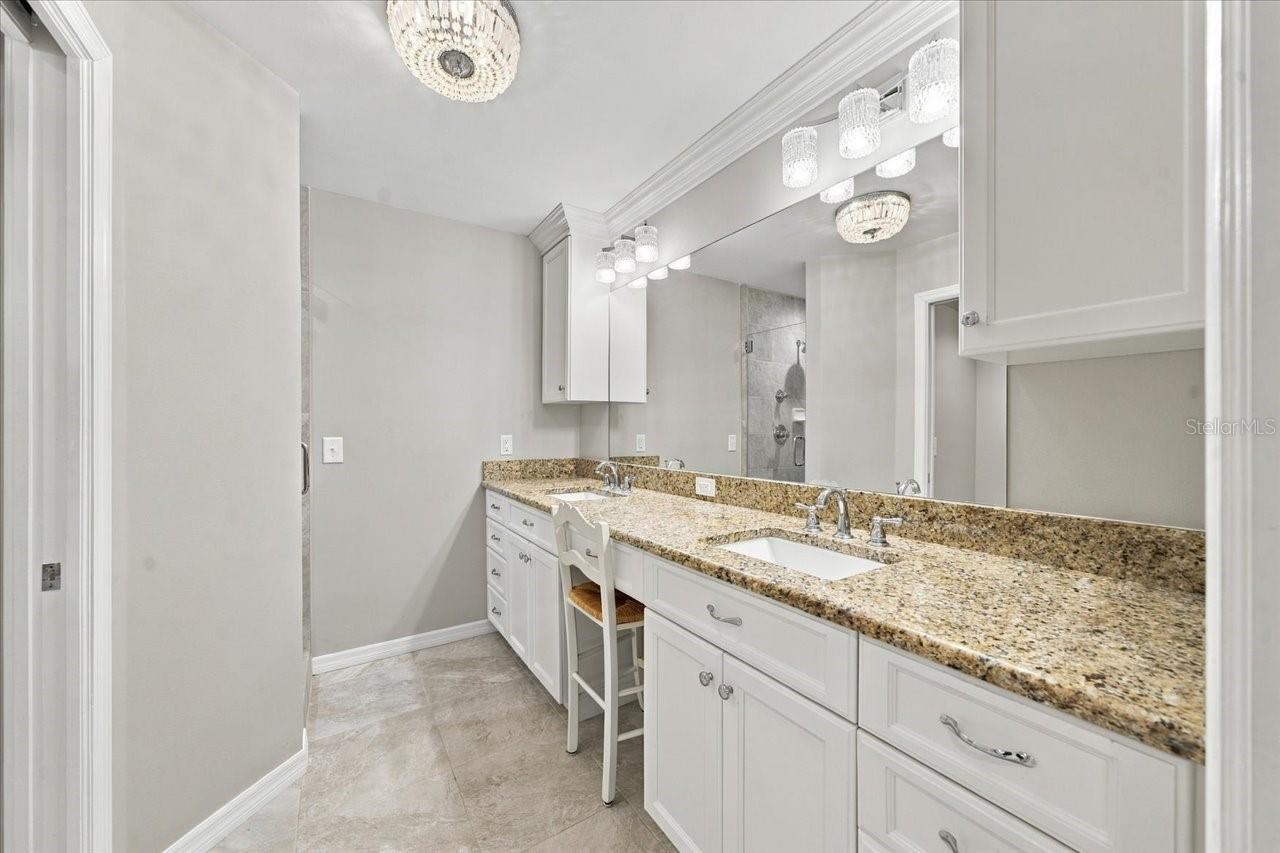 4110 CARROLLWOOD VILLAGE DR — photo 33