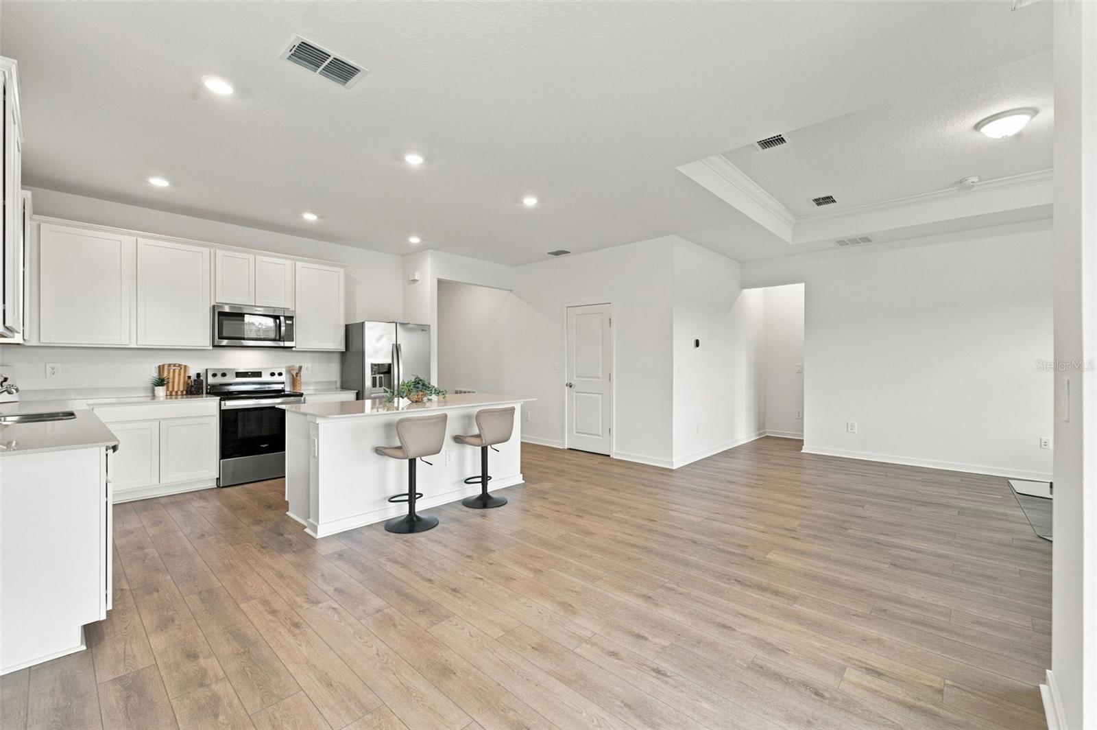 11226 SYCAMORE GLEN LOOP — photo 12