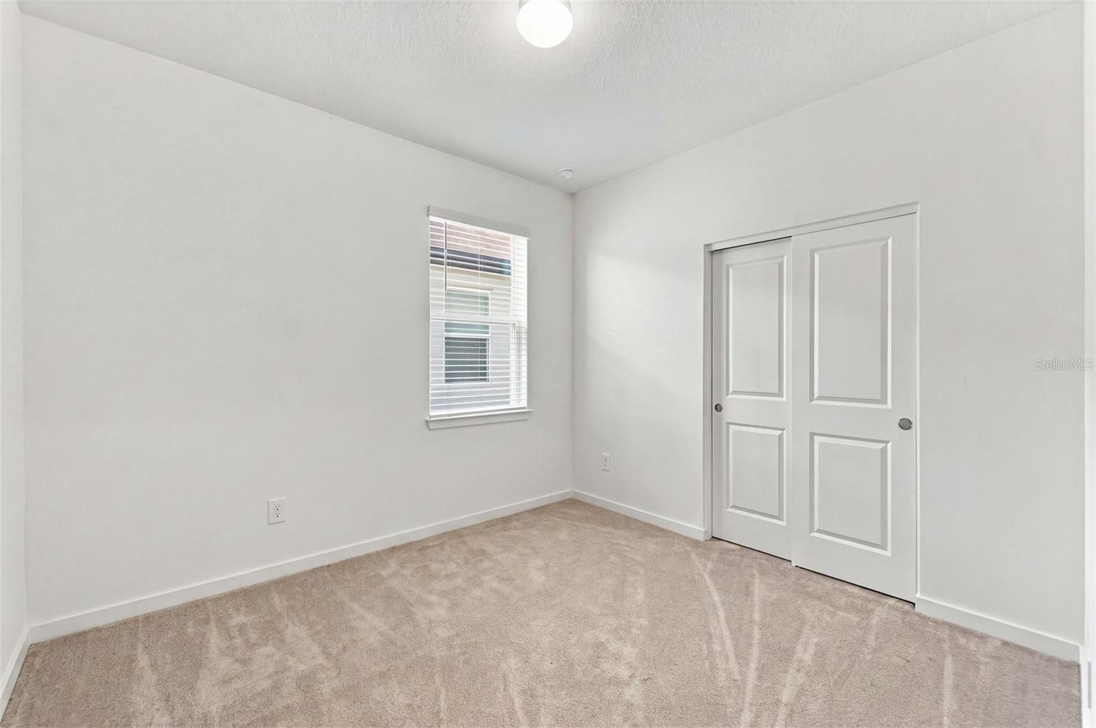 11226 SYCAMORE GLEN LOOP — photo 24