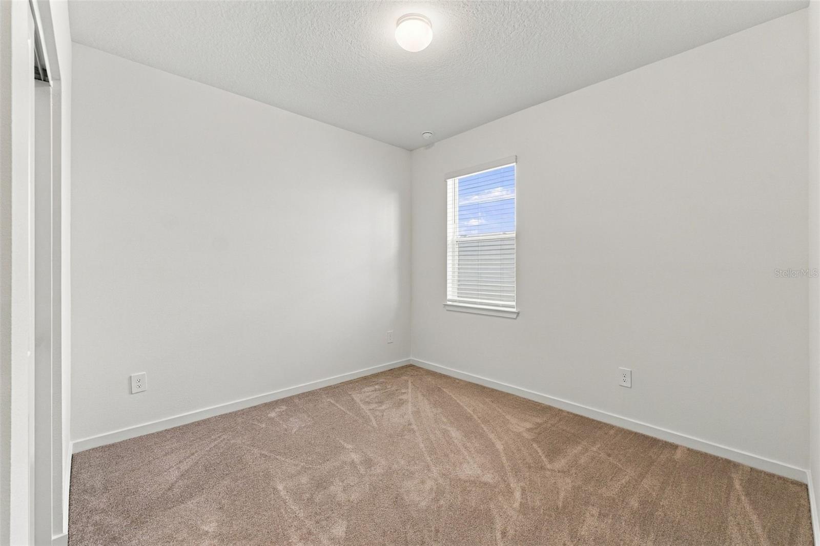 11226 SYCAMORE GLEN LOOP — photo 22