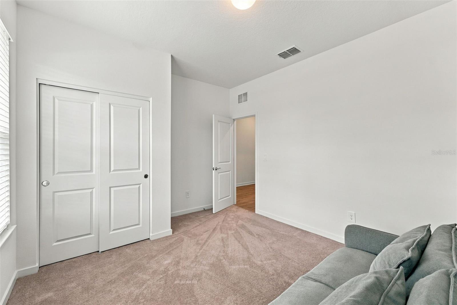 11226 SYCAMORE GLEN LOOP — photo 20