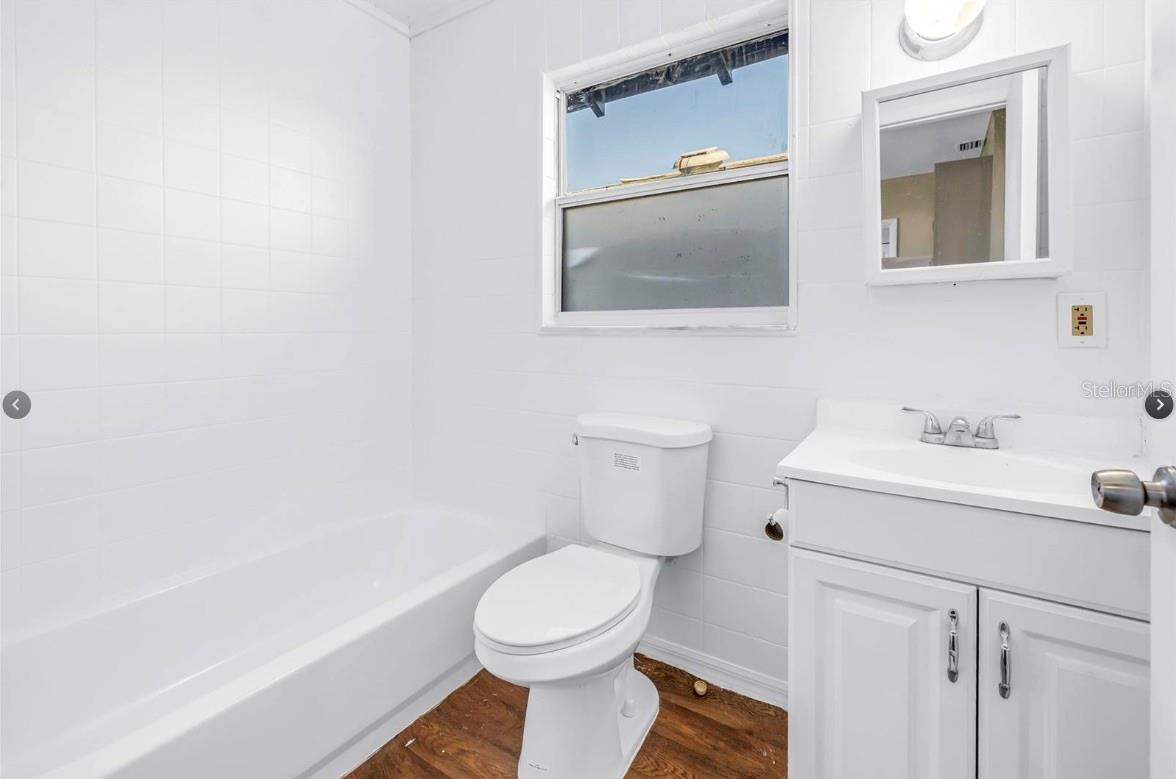 1010 GRANVILLE CT N — photo 10