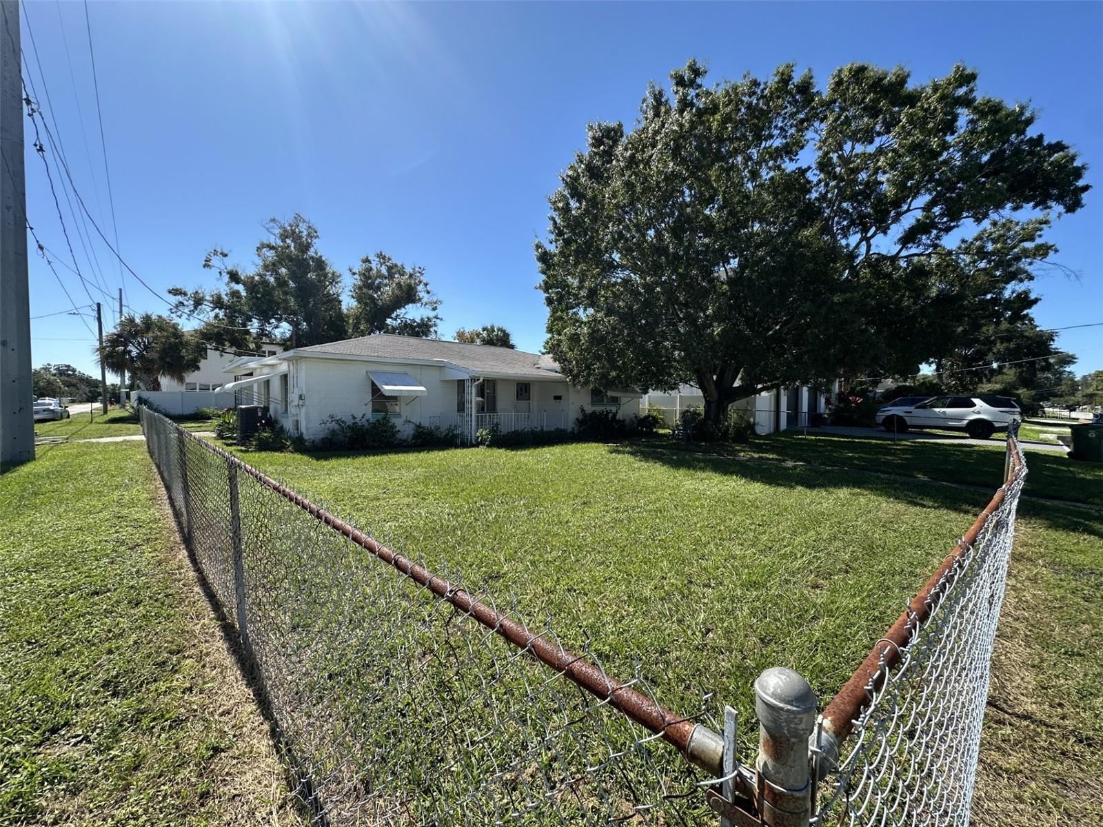 3302 W PAXTON AVE — photo 29