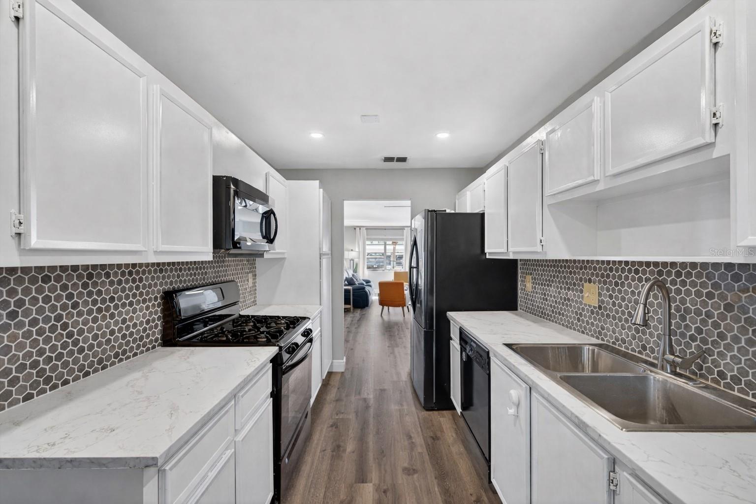 5705 80TH ST N #105 — photo 7
