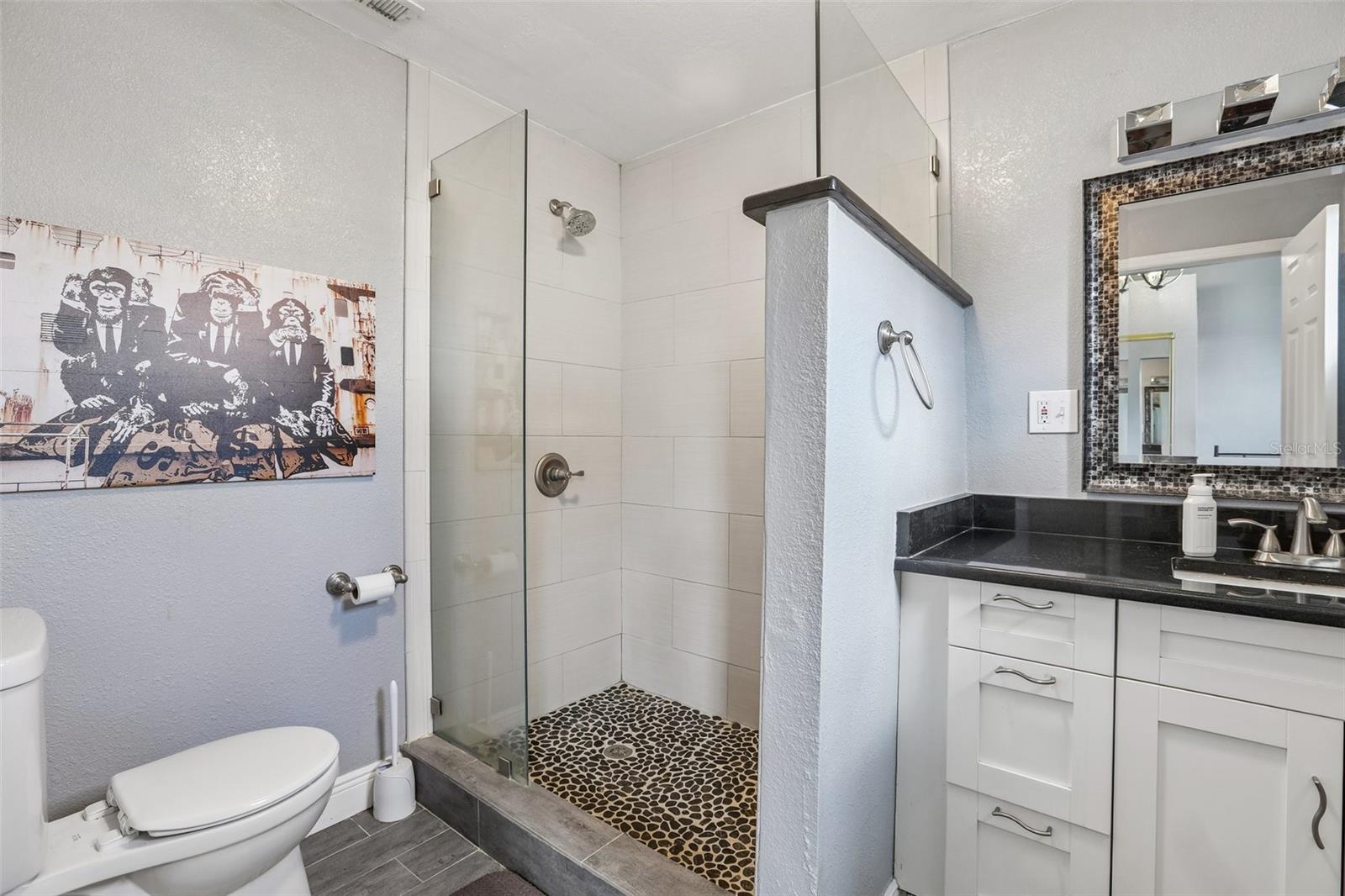 2318 W CORDELIA ST — photo 16